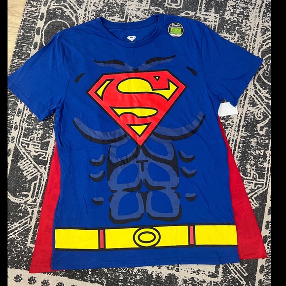 DC Comics Superman Mens Superhero Caped T-Shirt Glow In the Dark 💙❤️ - Picture 8 of 8